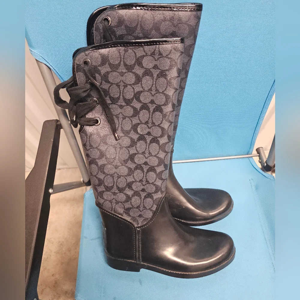 Women's Black Knee-High Boots Size 8